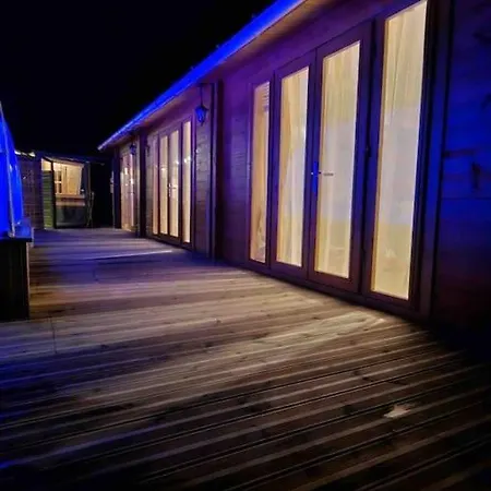 L'enseigne -location De 2 Privatifs Avec *