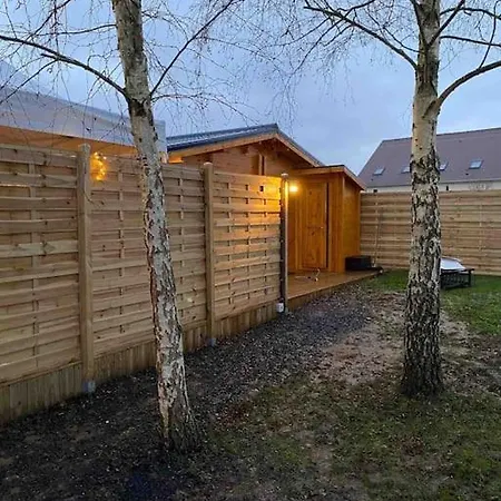 L'enseigne -location De 2 Privatifs Avec