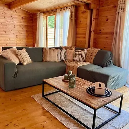 L'enseigne -location De 2 Privatifs Avec * Venizel