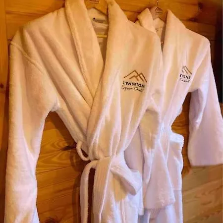 Chalé L'enseigne -location De 2 Privatifs Avec Venizel