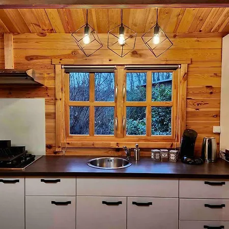 L'enseigne -location De 2 Privatifs Avec Chalé Venizel