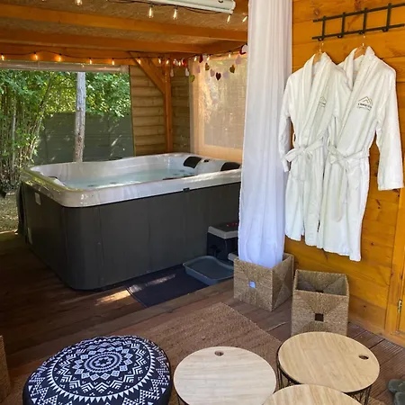 Шале L'enseigne -location De 2 Privatifs Avec