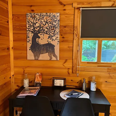 L'enseigne -location De 2 Privatifs Avec Chalé