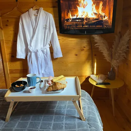 Chalé L'enseigne -location De 2 Privatifs Avec *