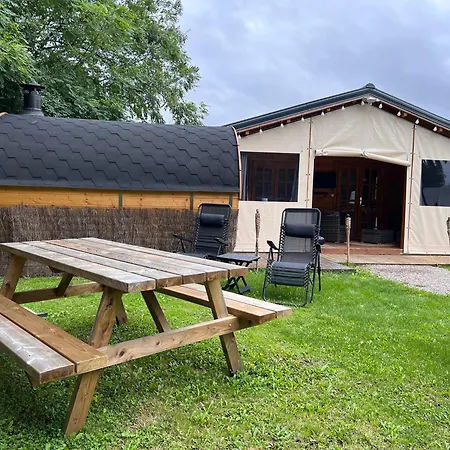 L'enseigne -location De 2 Privatifs Avec Venizel