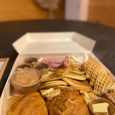 L'enseigne -location De 2 Privatifs Avec *