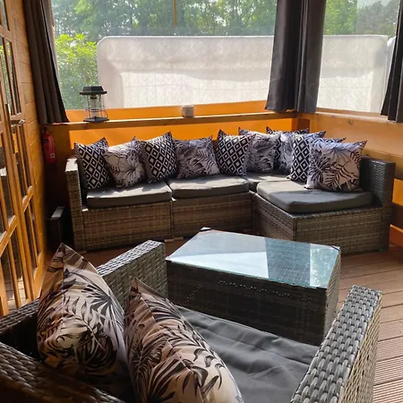 Шале L'enseigne -location De 2 Privatifs Avec Venizel